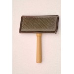 SLICKER WOODEN HANDLE MEDIUM